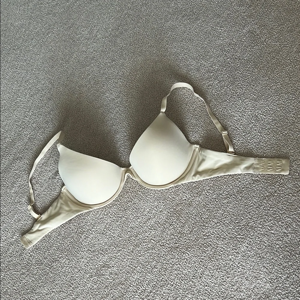 SKIMS - Demi Bra - Cream/Nude - Size 32 D (Could Fit B Cup or C Cup Wearers) - Picture 10 of 12
